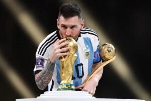 Ai là GOAT của bóng đá thế giới