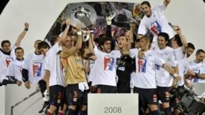 Lyon giành bao nhiêu chức vô địch Ligue 1 liên tiếp từ 2002 đến 2008