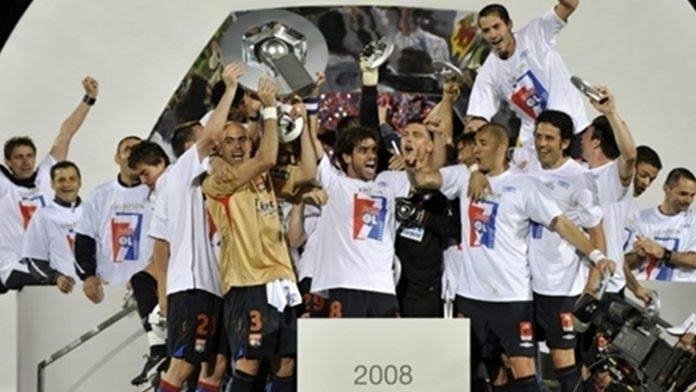 Lyon giành bao nhiêu chức vô địch Ligue 1 liên tiếp từ 2002 đến 2008