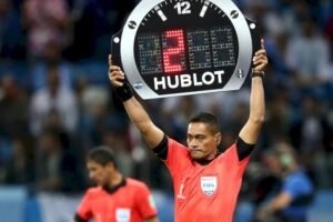 Nghỉ giữa hiệp bóng đá bao nhiêu phút